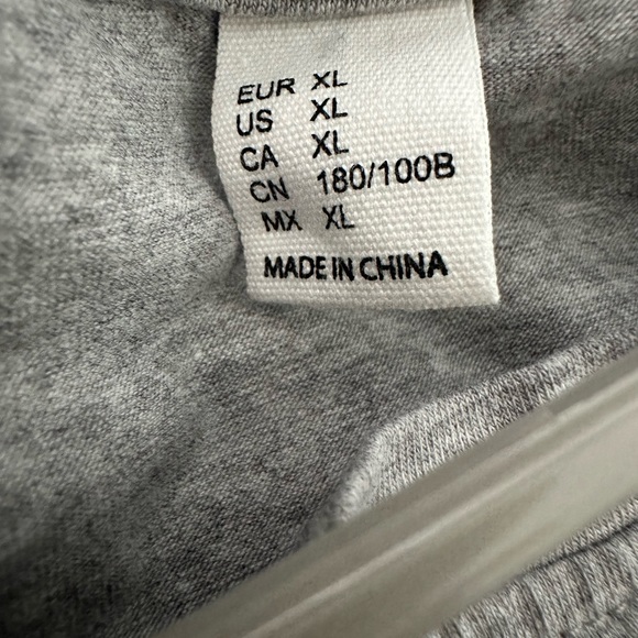 Rock crop top - Picture 3 of 3